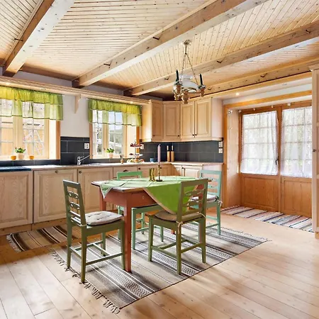 شقة 4 Bedroom Lovely In Haltdalen