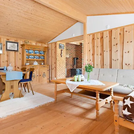 Apartament 4 Bedroom Lovely In *