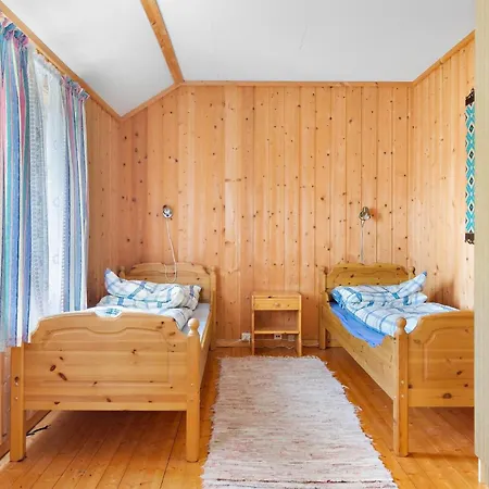 Apartament 4 Bedroom Lovely In